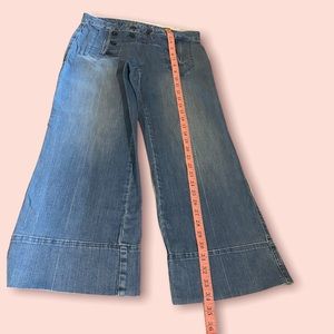 Michael Kors denim Capri Pants size 6